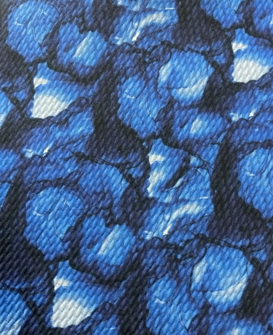 Blue petals | Bullet