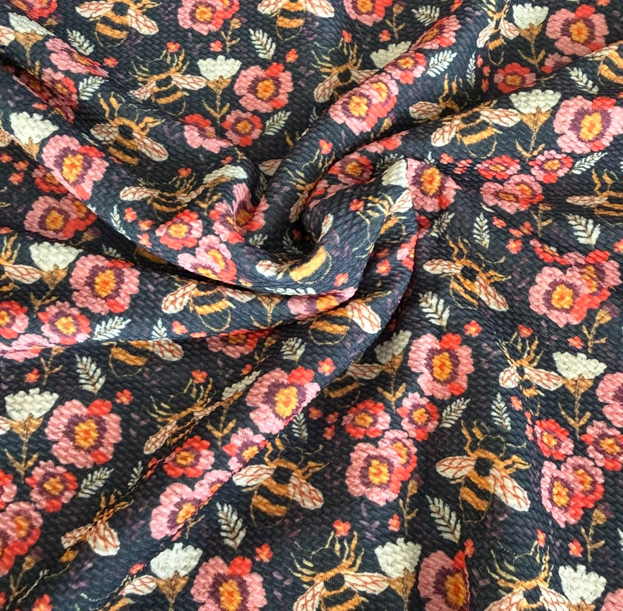 Floral bees | Bullet