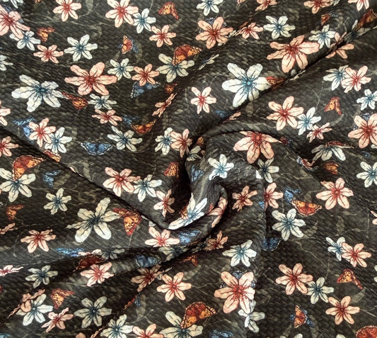 Black and white floral | Bullet